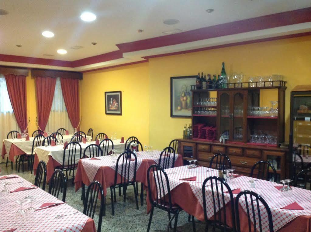 Hostal Julio Trujillo Exterior foto